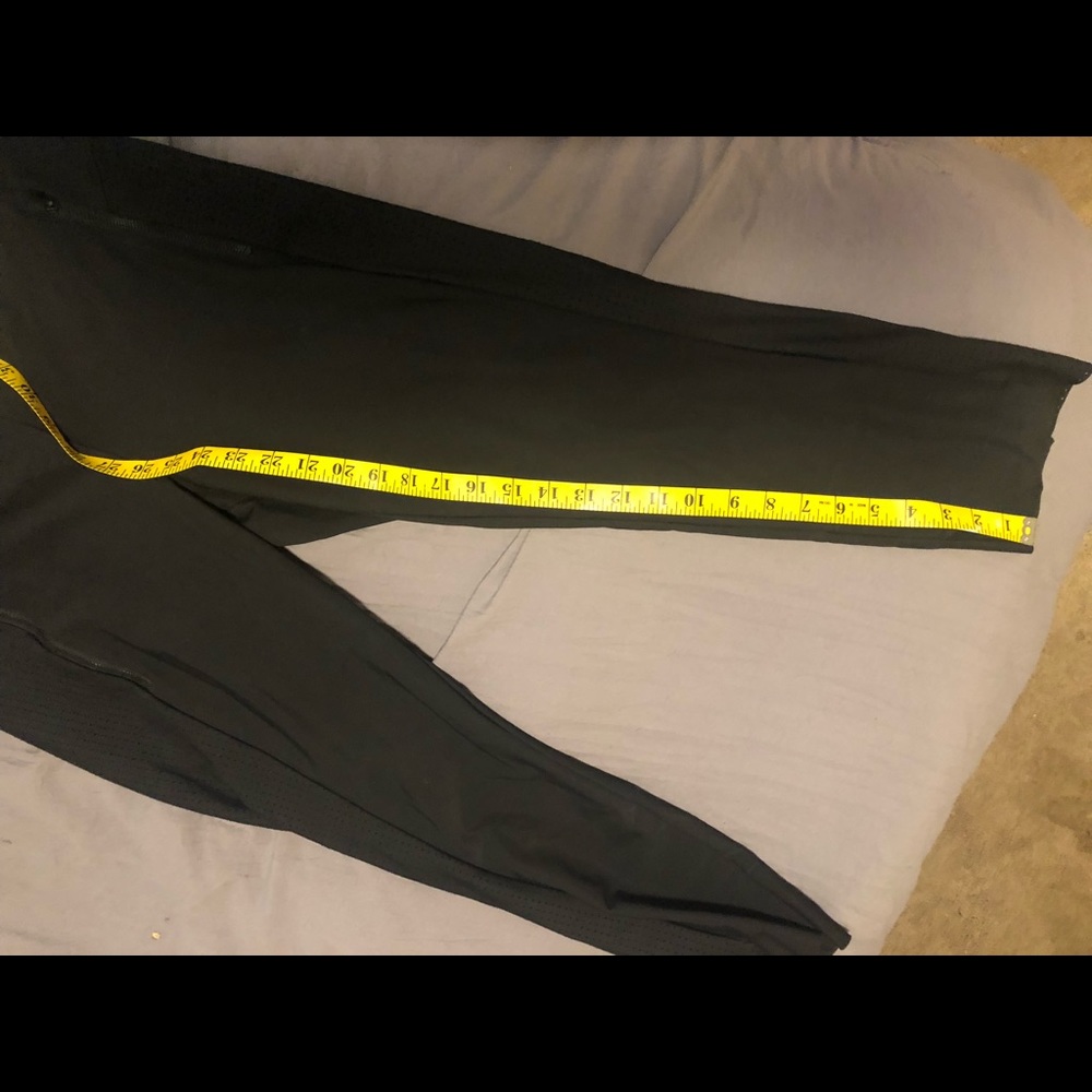Athleta Capri, black